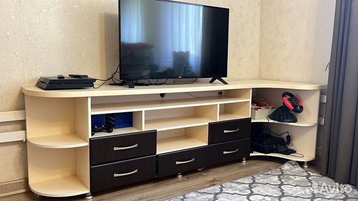 Тумба под телевизор