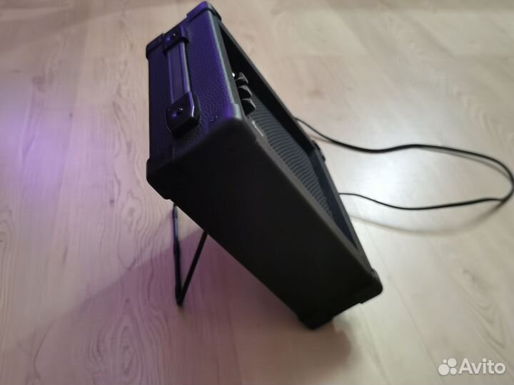 Гитарный комбоусилитель Rocket GA-10