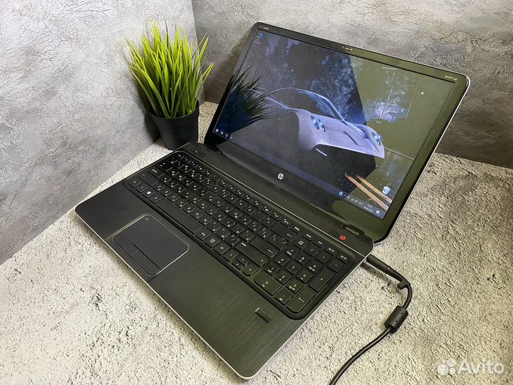 Мощный ноутбук HP 2 видеокарты/SSD/8 gb