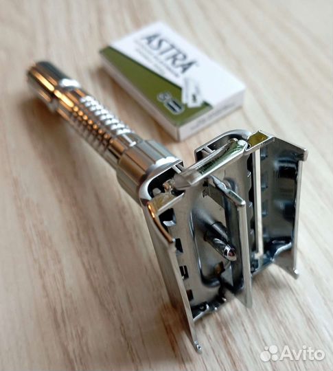 Регулируемый бритвенный станок (безопасная бритва)