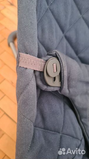 Шезлонг babybjorn