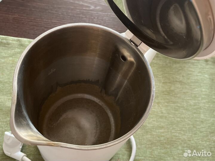 Чайник xiaomi 1,5 литра 1800 Вт (нужен ремонт)