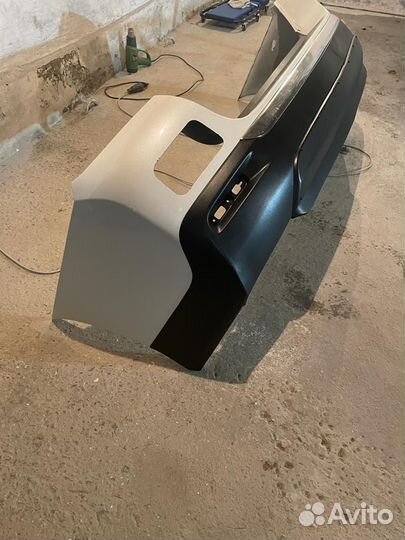 Задний бампер toyota highlander 2