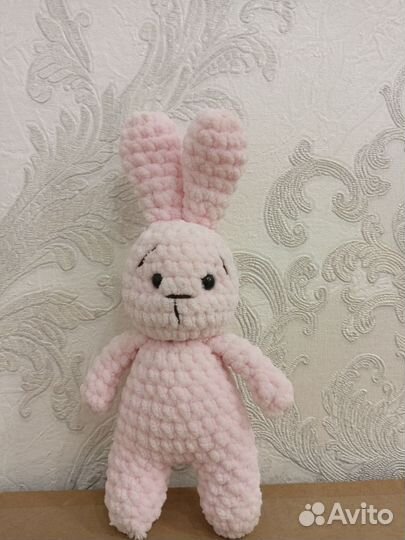 Плюшевая игрушка заяц