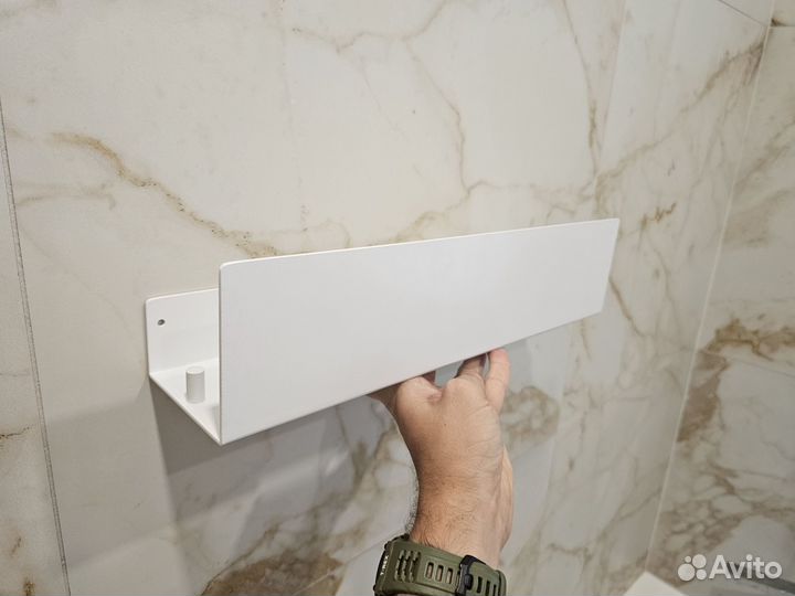 Полка для ванной новая