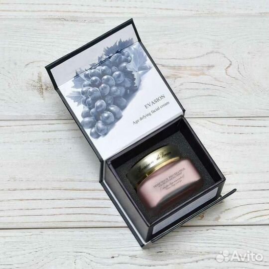 Крем для лица Reserve Age Resveratrol Evasion