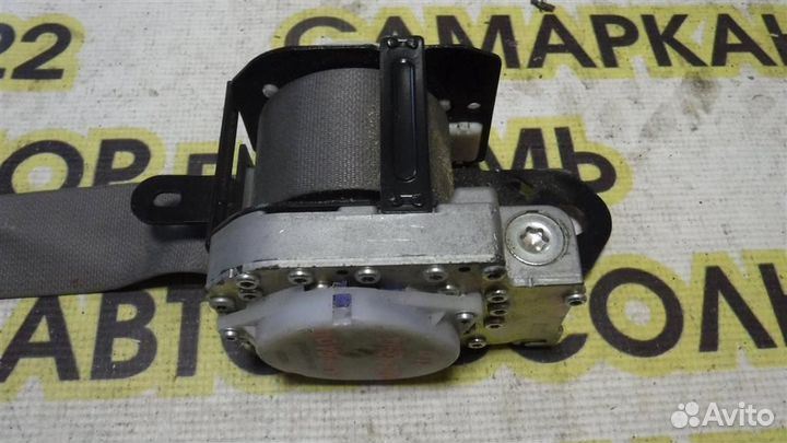 Ремень безопасности с пиропатроном Toyota Land Cr