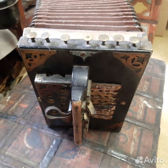Гармошка старинная