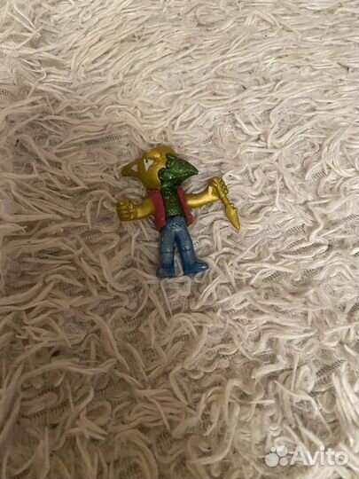 Фигурки страшные из спанч boba и ворон