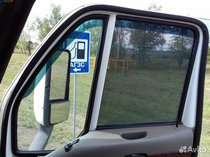 Автошторки на Jeep Liberty I (KJ) (2001-2007)