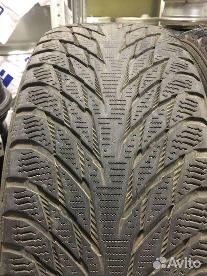 Nokian Tyres Hakkapeliitta R2 215/55 R17 98R
