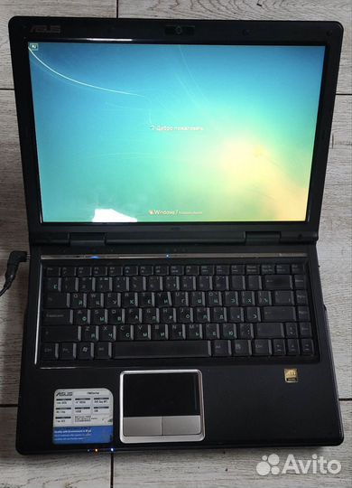 Ноутбук asus