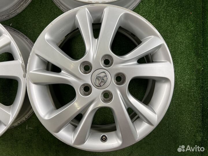 R16 Toyota оригинал 5х114,3 6,5JJ ET+45 цо60,1мм