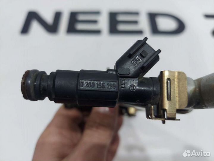 Топливная рампа с форсунками Лифан X60 X 60 1.8л