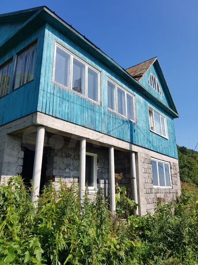 Дом 240 м² на участке 4,5 сот.