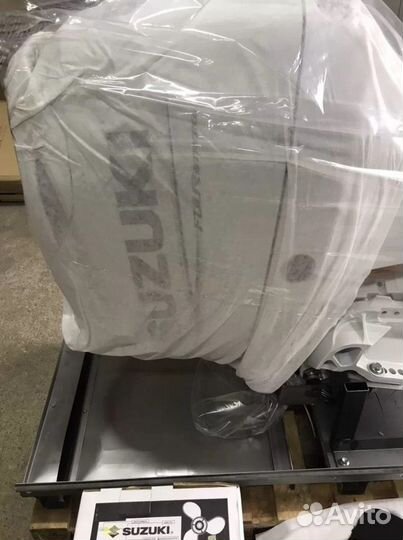 Лодочный мотор Suzuki DF 60 ATL (белый)