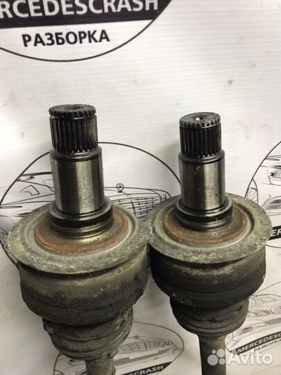 Привод Мерседес w204