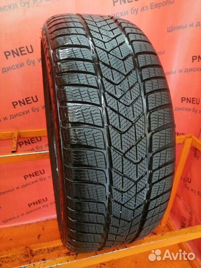 Pirelli Winter Sottozero 3 225/40 R19 93H