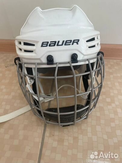 Шлем хоккейный