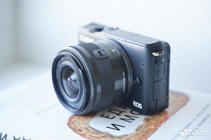 Фотоаппарат Canon M10 + 15-45 IS STM (хор сост)