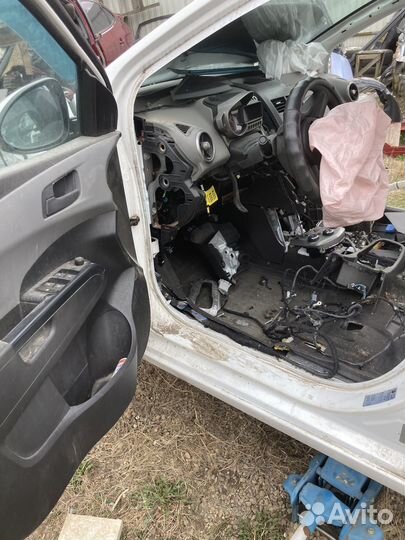 Салон пластик