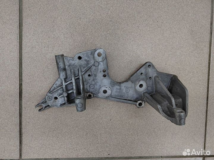 Кронштейн тнвд Audi Q7, Touareg GP casa 3,0TDI