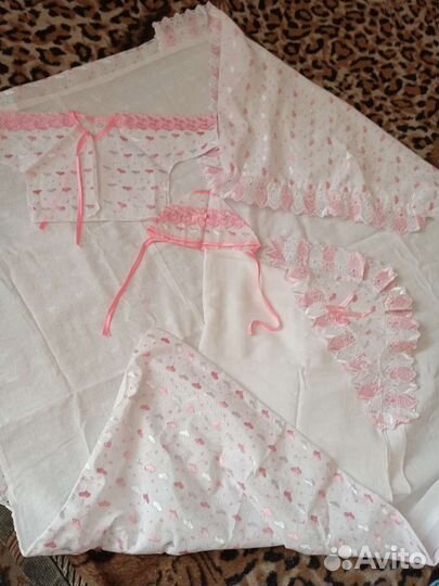 Комплект на выписку для девочки