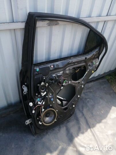 Дверь задняя правая Lexus Is250 GSE20