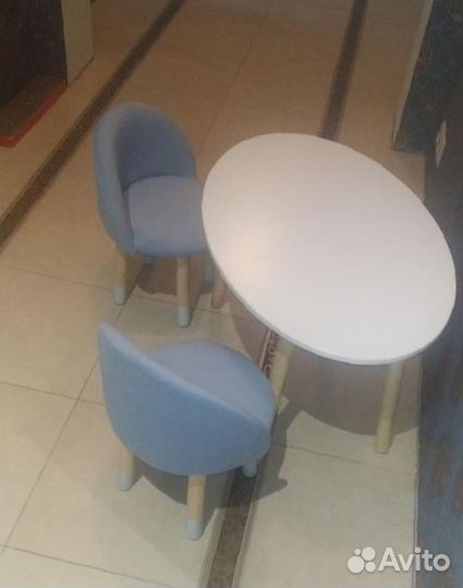 Детский стол и стул