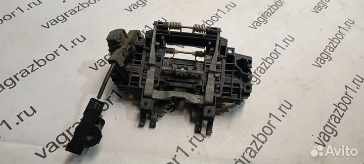 Ручка двери наружная Audi A8 (D3) II рестайлинг (2