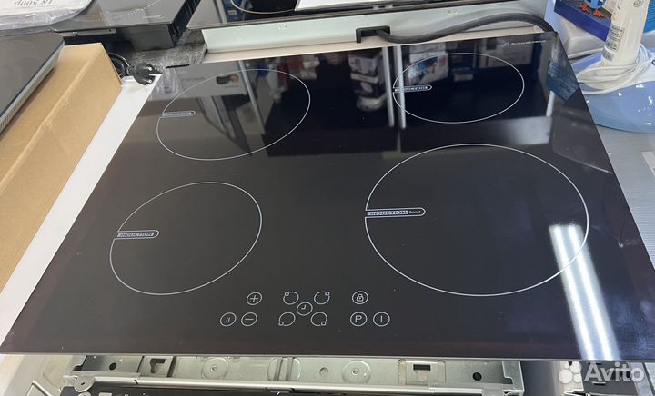 Индукционная панель Schaub Lorenz SLK IY6TC3