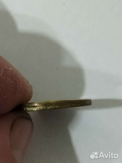 Монета два вида заводского брака