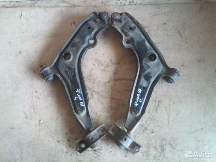 Рычаги подвески передние Skoda Felicia