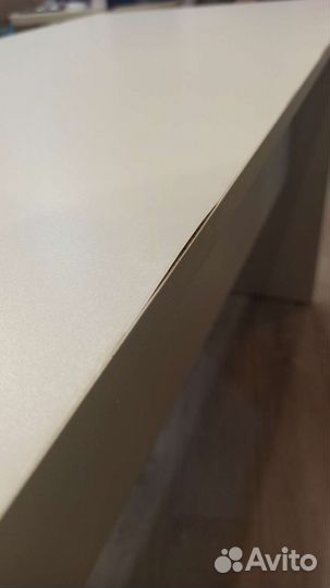 Рабочий стол белый