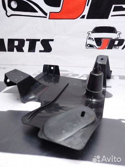 Защита днища кузова Mazda 3 BL (2008—2011)