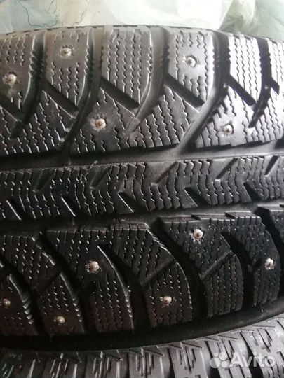 Bridgestone Ice Cruiser 7000S 225/65 R17