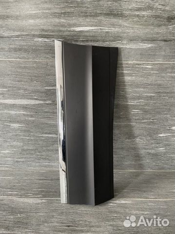 Задняя левая накладка на дверь Tiguan 2