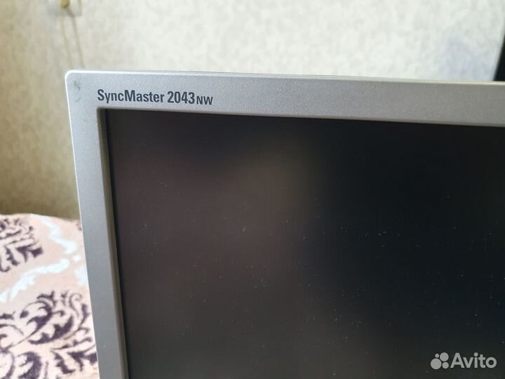 Монитор Samsung 20