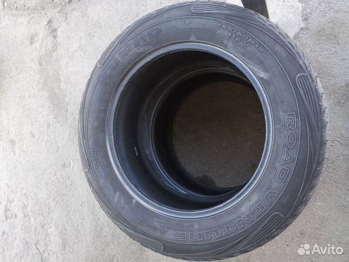 Kumho Road Venture APT KL51 255/60 R18 112V