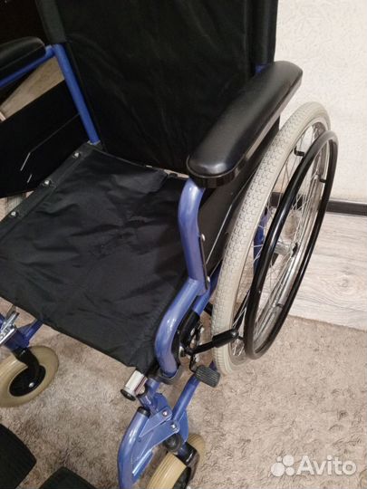 Инвалидная коляска новая