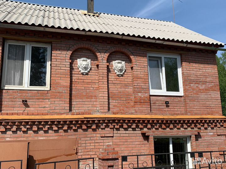 Барельеф Лев фасад