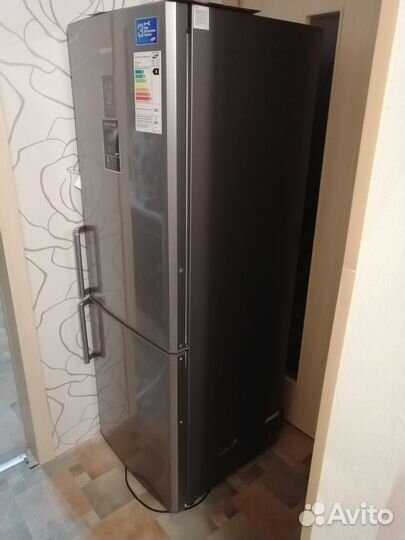 Холодильник samsung