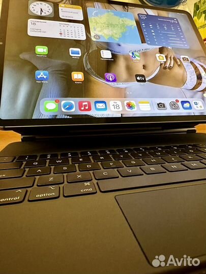 Apple magic keyboard iPad 12.9