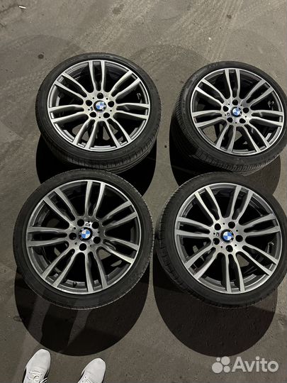 Комплект колес BMW оригинал 403 стиль R19