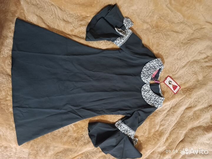 Школьная форма р-р 140 (40) новая