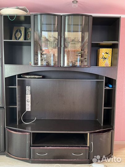 Стенка в гостиную