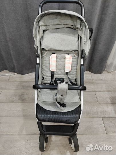 Прогулочная коляска трость