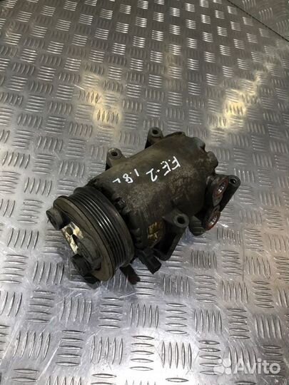 Компрессор кондиционера Ford Focus 2 хэтчбек 1.8