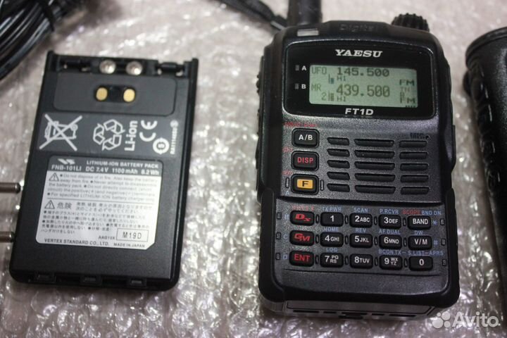 Рация Yaesu FT-1DR (C4FM) и тангента MH-85A11U
