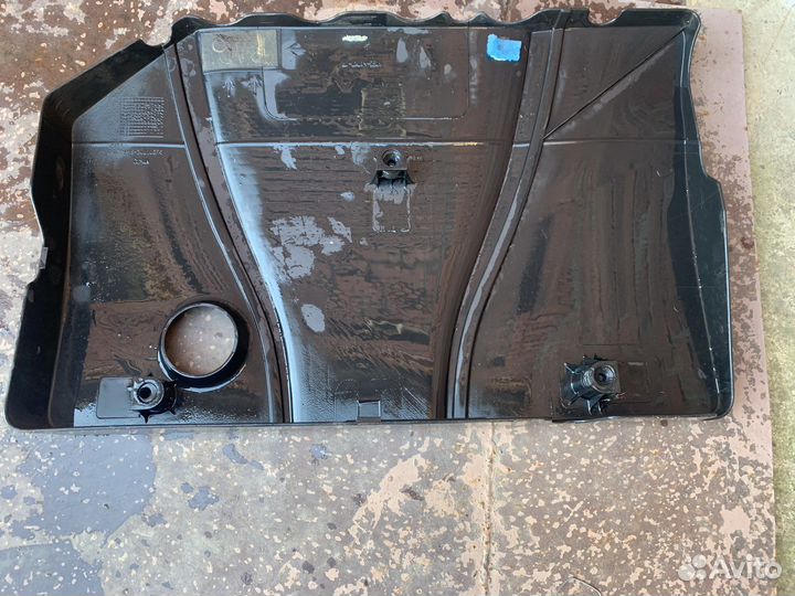 Крышка двигателя ford focus 2